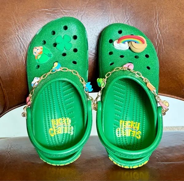 Lucky Charms Crocs sz J 6 Sparkle Green Clog Classic Marshmallow Charms jibbits - Image 5