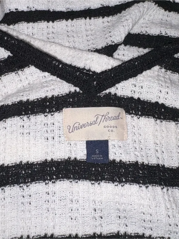 Universal Threads Target Knitted-Look Tank Size Small - Image 2