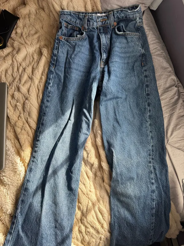 ZARA Dark Wash High-Rise Jeans Wide-Leg - Image 2