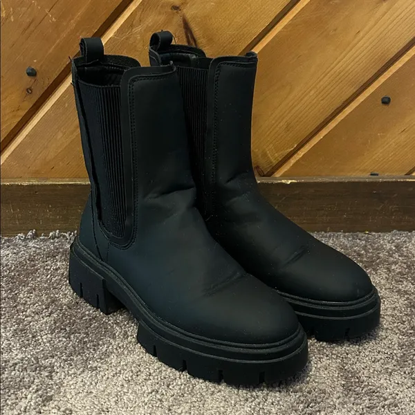 Schuh Black Amaya Split Sole Chunky Chelsea Boots - Image 5