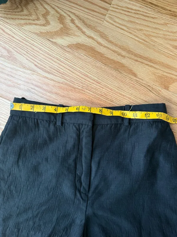 Babaton Aritzia Black Linen Blend Tailored Shorts Size 4 - Image 5