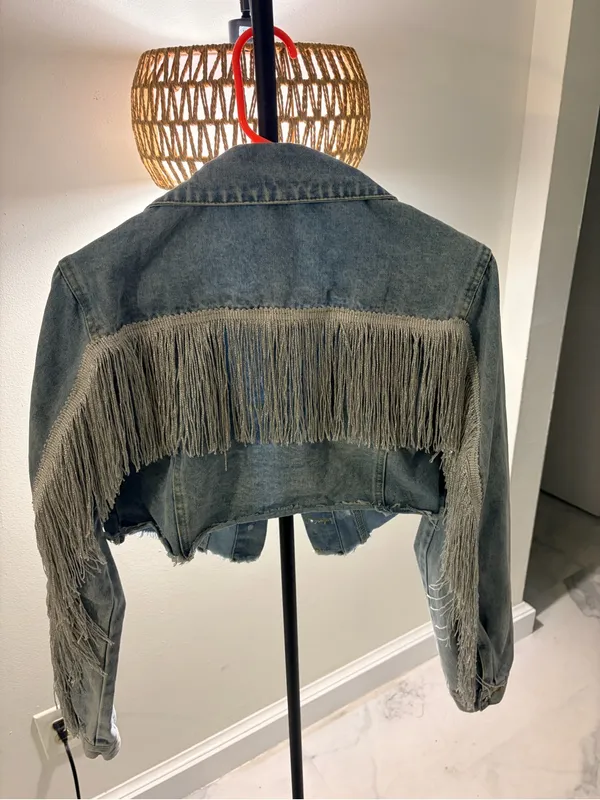 Cropped Fringe Denim Jacket - Image 5