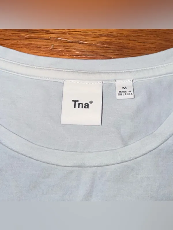 TNA Aritzia Baby‎ Blue Crop Tee Baby Tee size Medium - Image 4