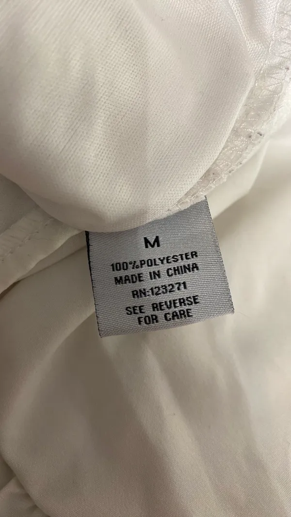 White dress with attached short Puffy sleeves - Size Medium - Image 7