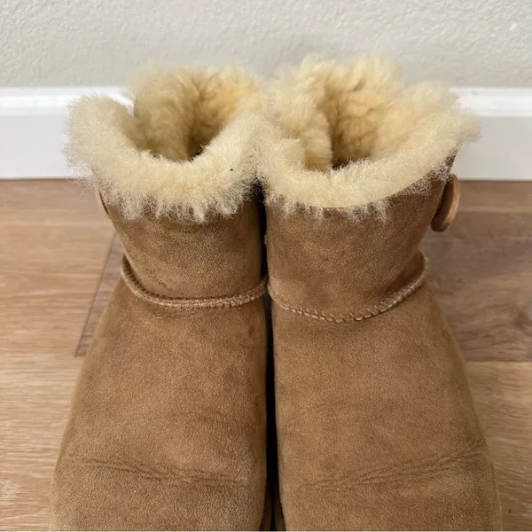 UGG Bailey Button Chestnut Brown Ankle Boots, Size 8 - Image 8