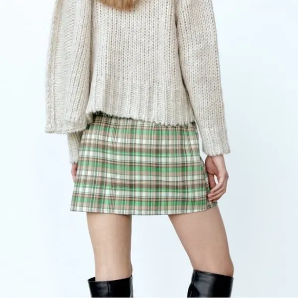 {Zara} Brand New Multicolored Plaid Mini Skirt - Image 4