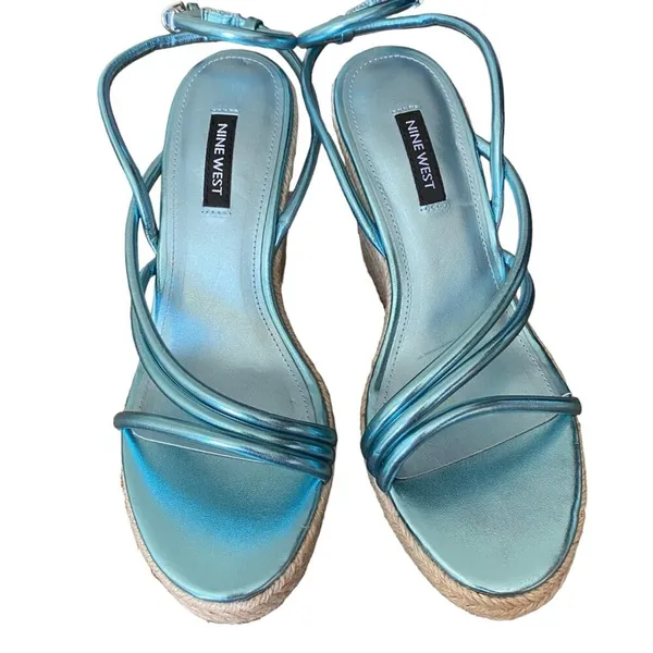 Nine West Hipsta3 Metallic Light Blue Wedge Sandals size 7.5 NWOB - Image 5
