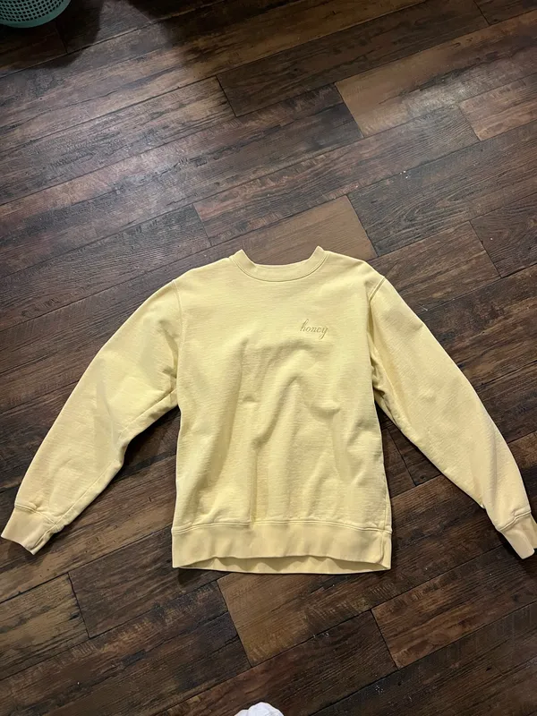 Yellow Brandy Melville Crewneck Sweatshirt - Image 3