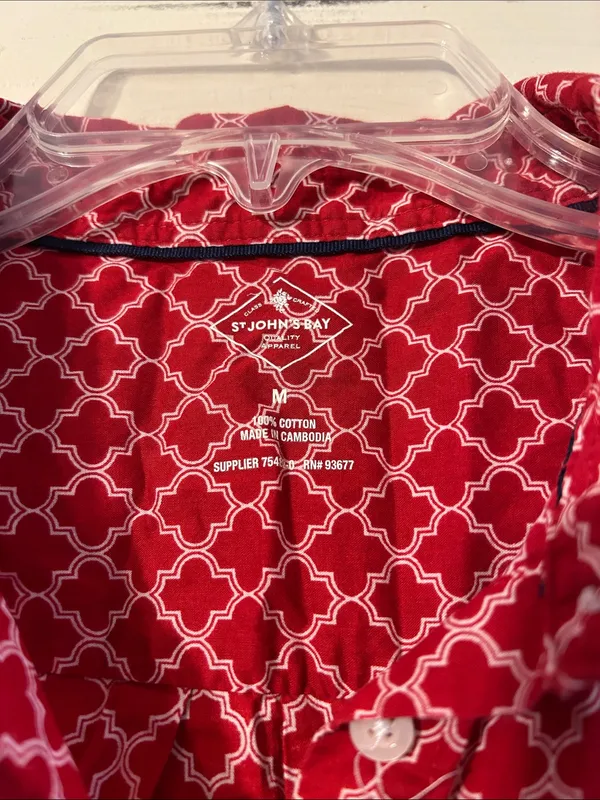 St. John's Bay Red Geometric Sleeveless Button-Down Shirt Medium - Image 2