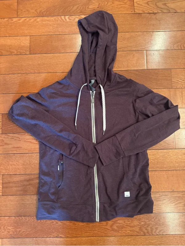 Vuori Women’s Halo Performance Hoodie 2.0 – Fig Heather – Size Small - Image 2