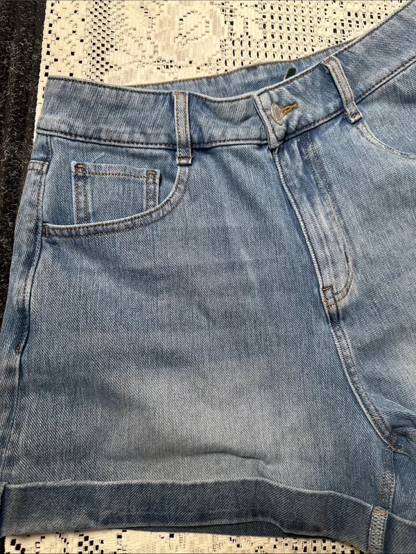 Halara‎ Blue Denim Women's Shorts - Image 2