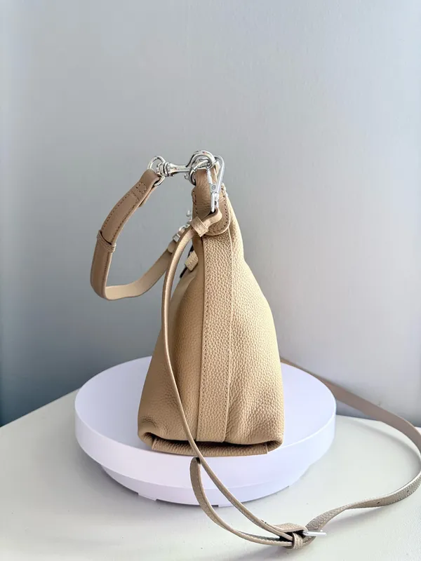 Pebbled faux Leather Hobo Bag - Image 4