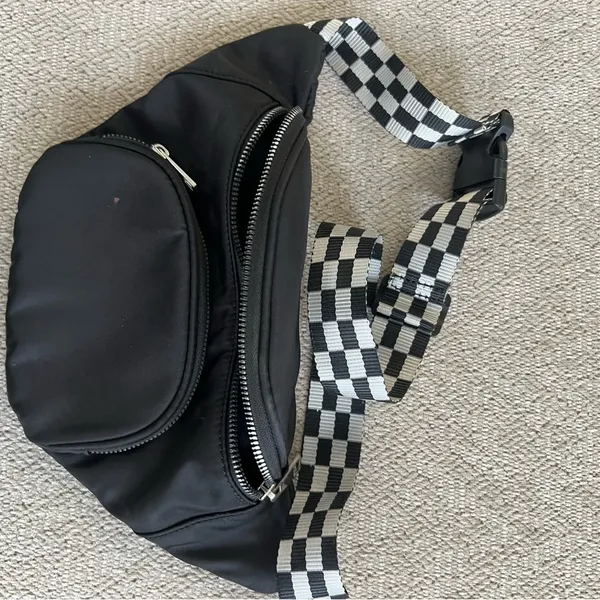 Checkerboard LD fanny pack Black - Image 3