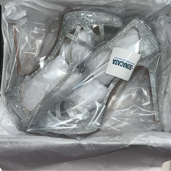Pelle Moda Oneda Silver Metallic High Heels Size 9 - Image 5