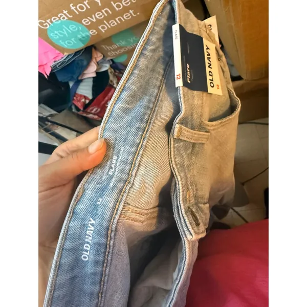 NWT Old Navy Light Wash Higher High Rise Flare Jeans - Image 4