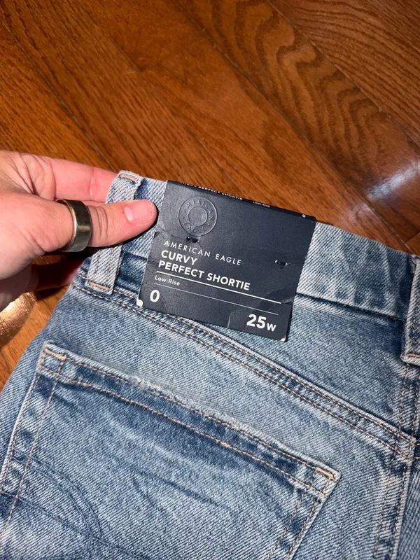 American Eagle Shorts - Image 4