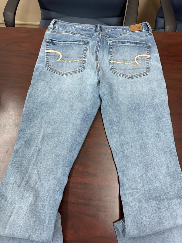 American Eagle Super Stretch Hi-Rise Artist Size 8 Short - Image 4