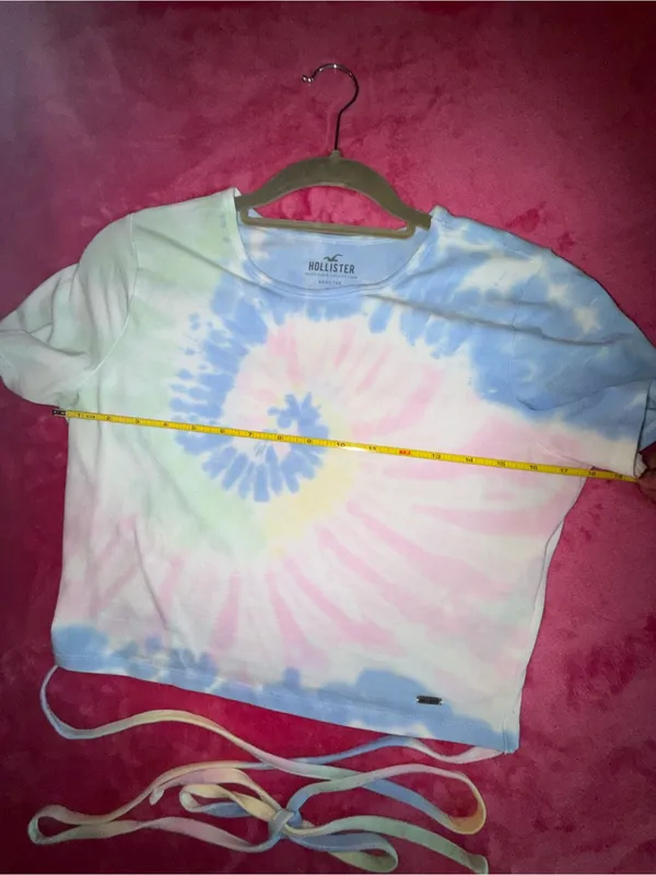 Hollister baby tee in tie dye - Image 4