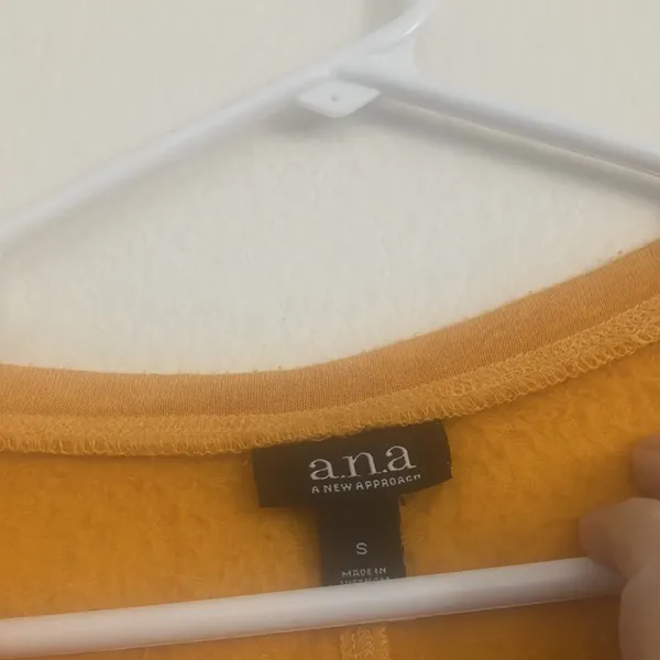 FINAL MARKDOWN Ana lightweight fleece top small - Image 2