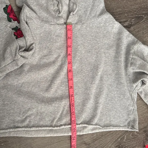 Pac Sun (LA Hearts) Cropped Grey Hoodie (XS) - Image 8