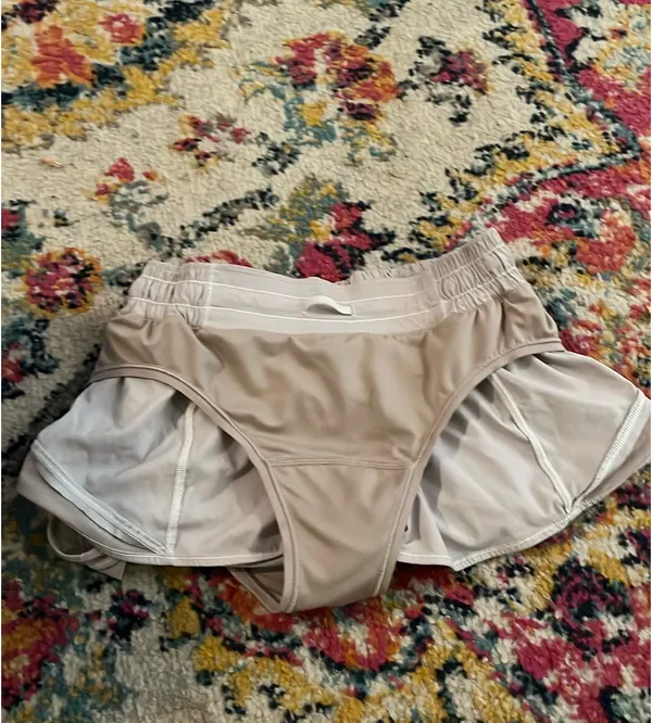 White Lululemon Shorts 2.5" - Image 4