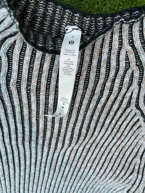 Lululemon Cotton-Cashmere Blend Mock Neck Sweater Gray Womens Size 0 - Image 8