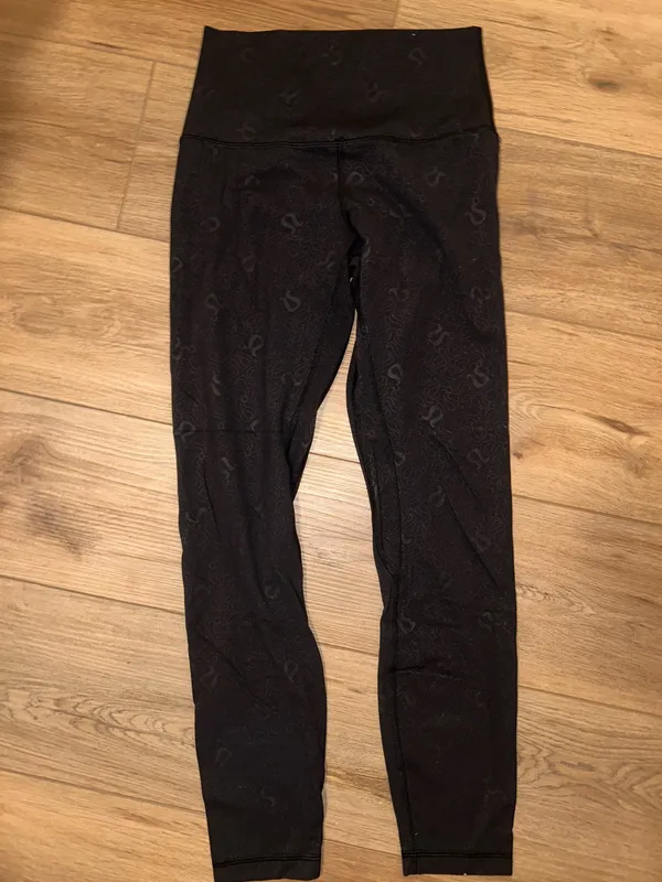 Lululemon Print Leggings Black - Image 3