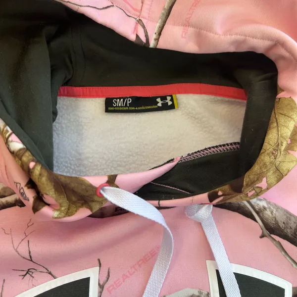 Under Armour RealTree Camo‎ Hunting Pink Hoodie Sweatshirt Size Small Women’s - Image 4