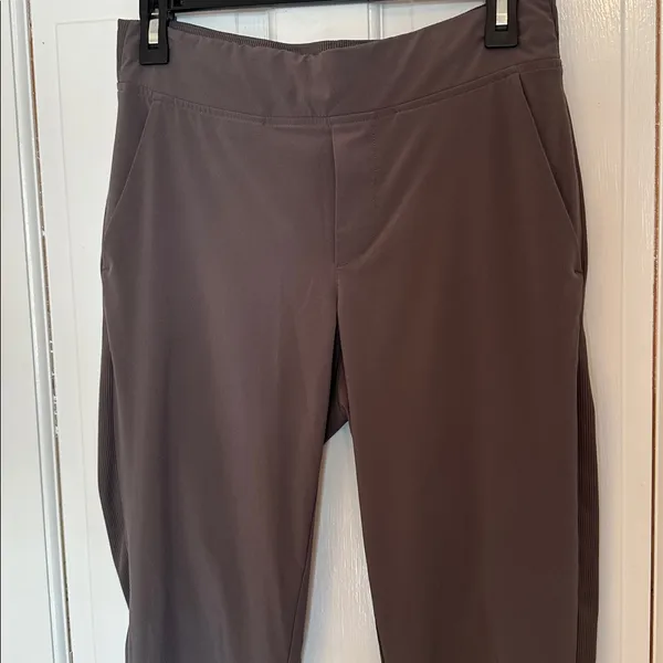 Athleta Women’s Gray/Purple Athletic Pants‎ size 4 EUC - Image 2
