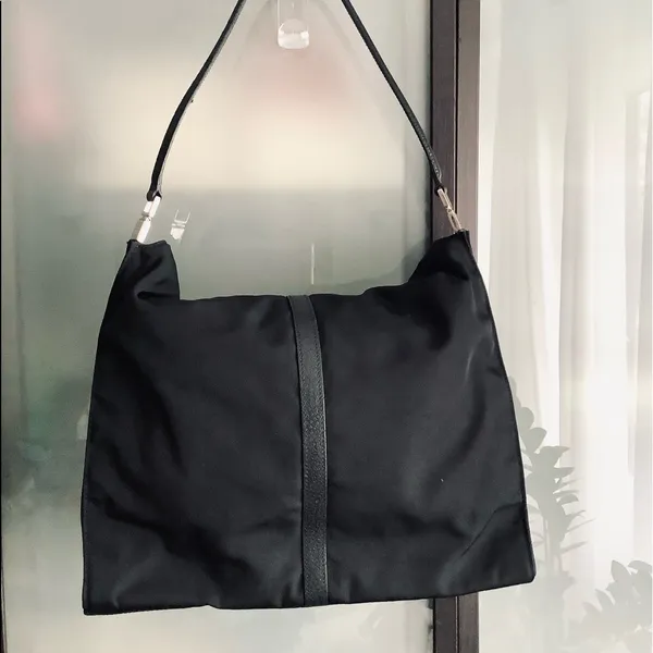 NICE GUCCI nylon bag 🌹🌹🌹 - Image 16