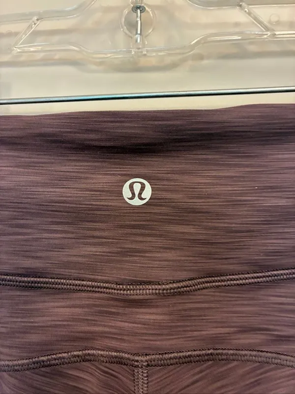 Lululemon Invigoratehigh-rise bike shorts women’s size 10 ￼ - Image 5