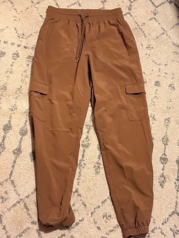 Old Navy Active Joggers - Image 2
