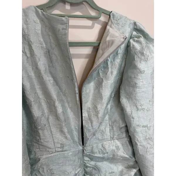 Showpo NWT Baxia Textured Balloon Sleeve Mini Dress sz 8 Silver Blue - Image 6