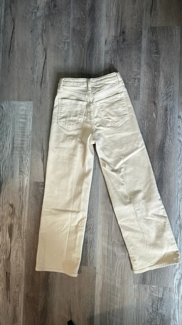 Just Black Denim Cropped Pants - Image 3