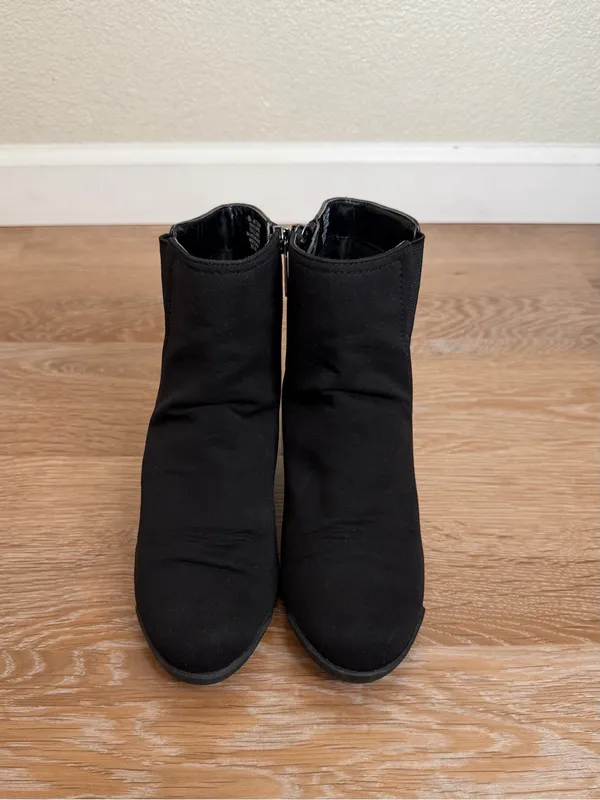 Anne Klein Sport Women's Black Comfort Zip Wedge Ankle Bootie, Size 6M - Image 7