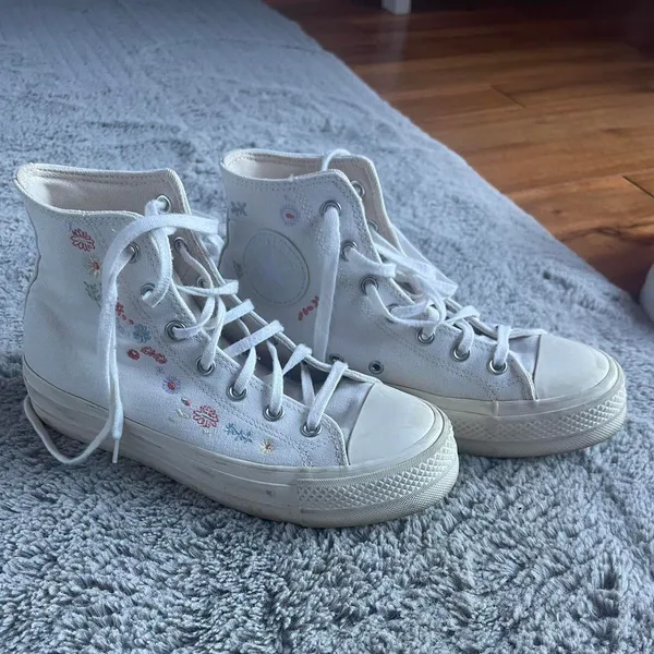 Embroidered Floral Platform Converse - Image 3