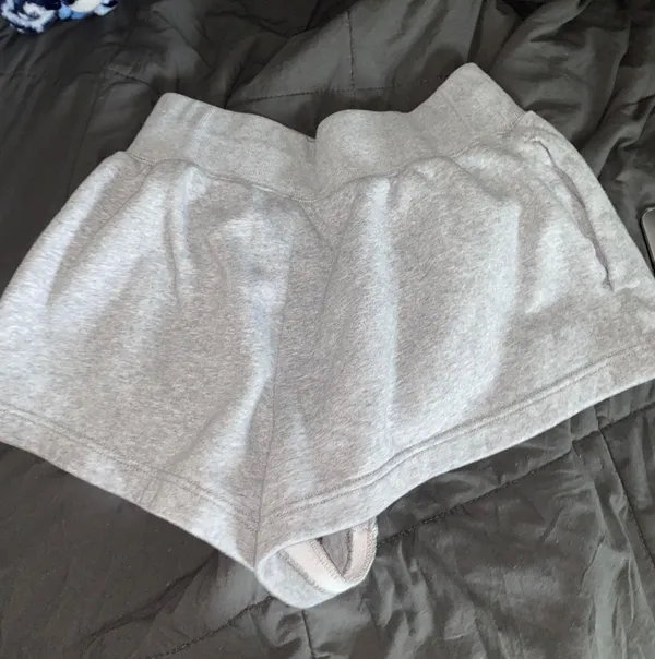 Shorts - Image 2