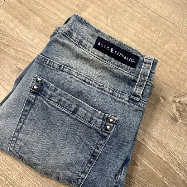•ROCK & REPUBLIC• KENDALL JEANS - Image 8