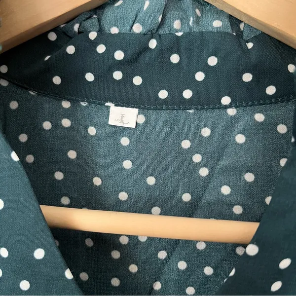 •Polka dot ruffled tunic• Size L Green Size L - Image 2