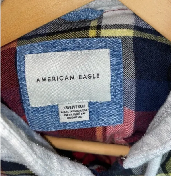American Eagle Cozy Cabin Cropped Hoodie Flannel •XS - Image 8
