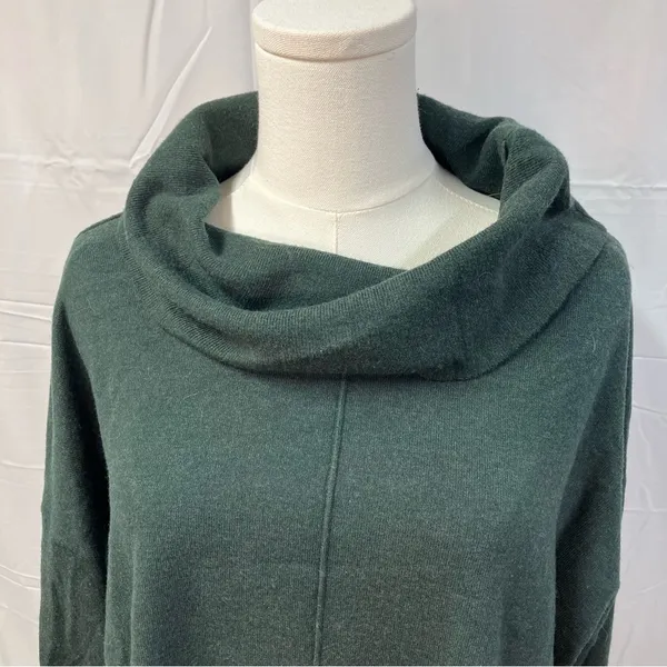 Vila Milano Cowl Neck Tunic oversized‎ sweater hunter green women’s medium - Image 3