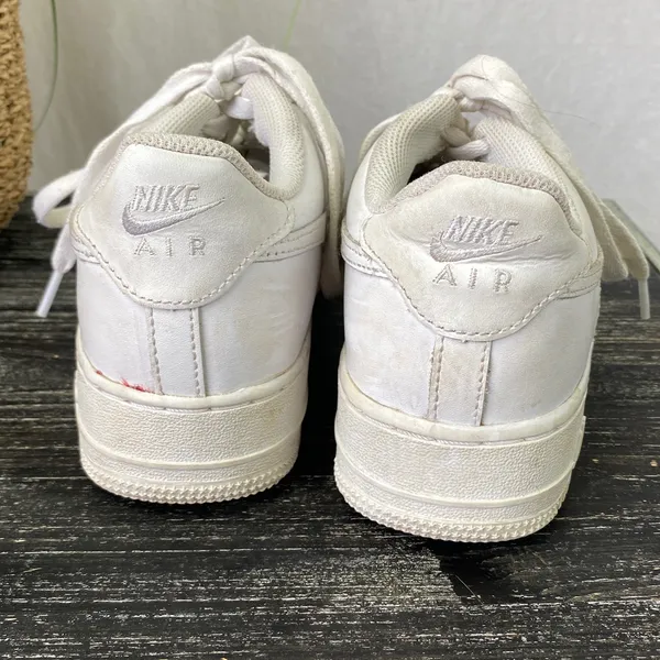 Nike White Air Force 1 LE Athletic Sporty Sneaker Shoes 6.5 - Image 5