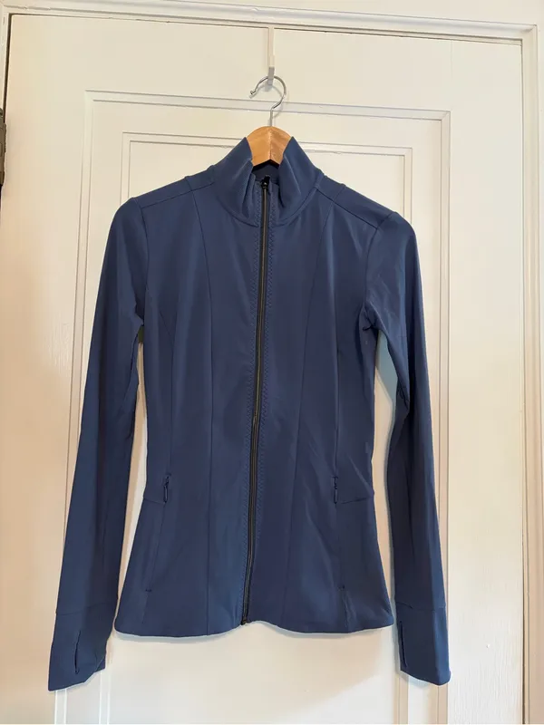 ATHLETA Shanti Salutation Jacket in Powervita Fabric Iron Blue - Image 2