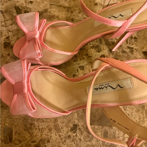 Nina New York beautiful Women's Pink Bow Heels - Image 4