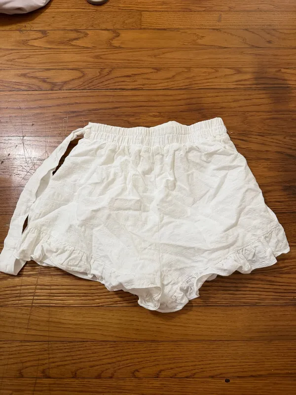 White mini skort - Image 3