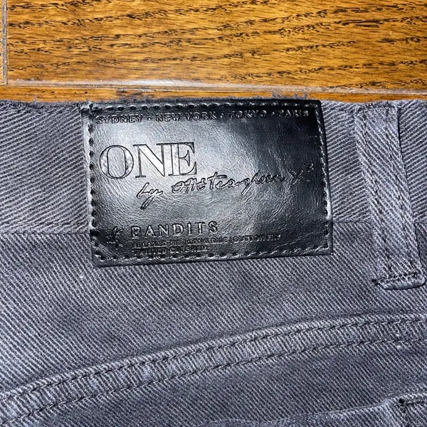 One Teaspoon Black Bandit Jean Shorts - Image 4