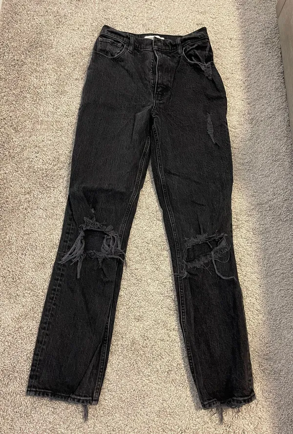 Abercrombie Ultra High Rise 90s Jeans - Image 2