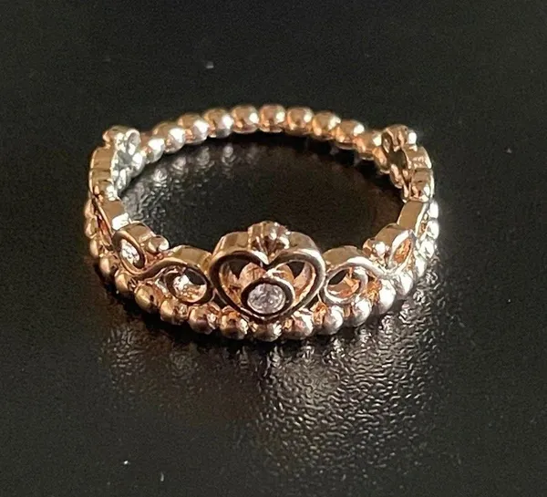 Rose Gold Heart Crown Ring Size 6 - Image 7