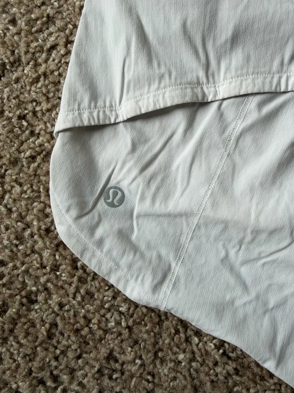 Lululemon Speed Up High Rise Shorts 2.5” White - Image 5