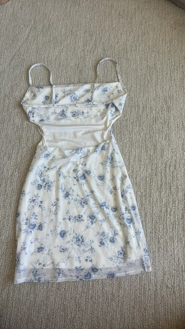 Garage Floral Mini Dress with cutouts - Image 2
